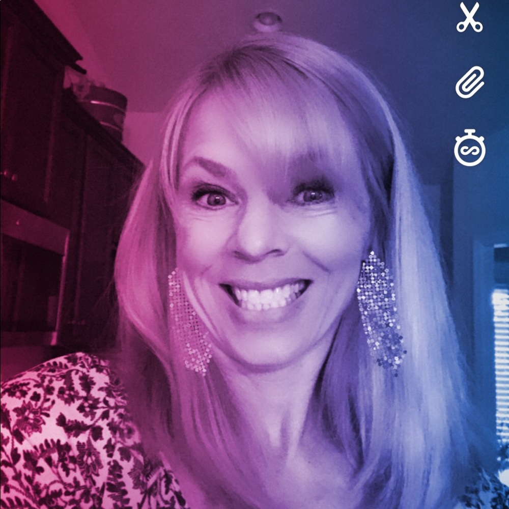 Meet your Posher, Christina